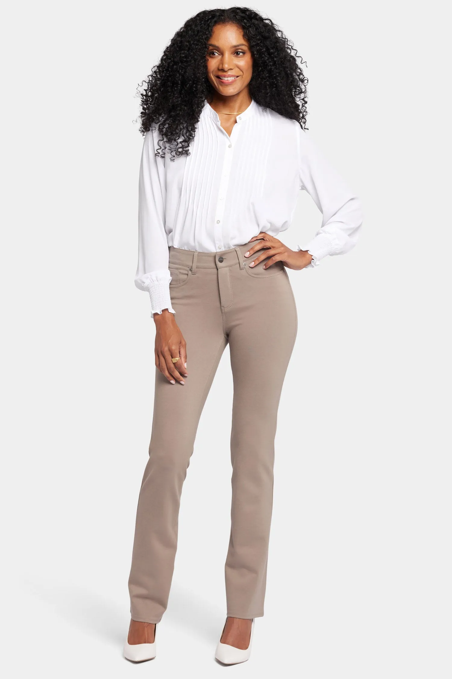 Marilyn Straight Pants In Petite - Saddlewood