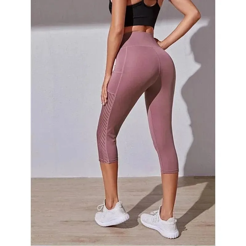 Women Large Panel Pocket Design with High Waist, Hip Lift, Slimming Yoga Pants.