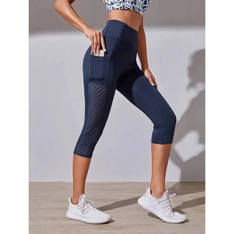 Women Large Panel Pocket Design with High Waist, Hip Lift, Slimming Yoga Pants.